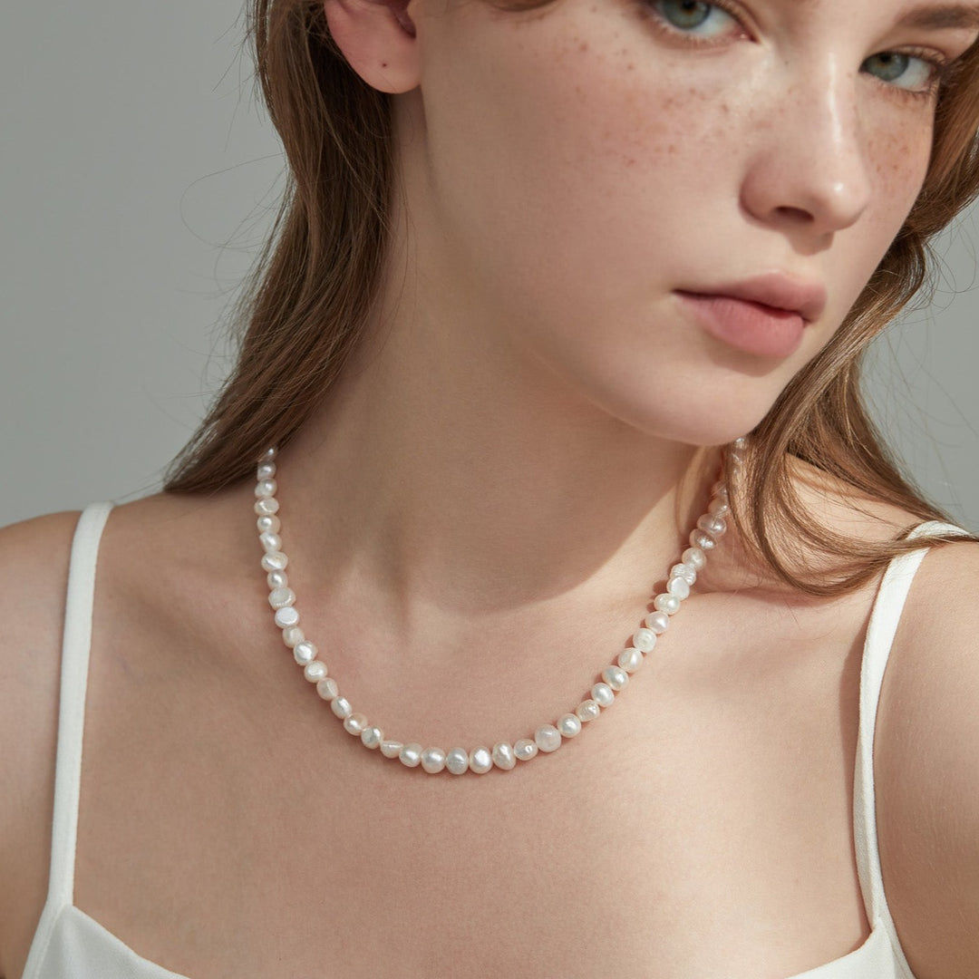 Jackie Essential Pearl Necklace