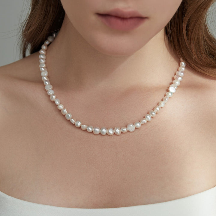 Jackie Essential Pearl Necklace