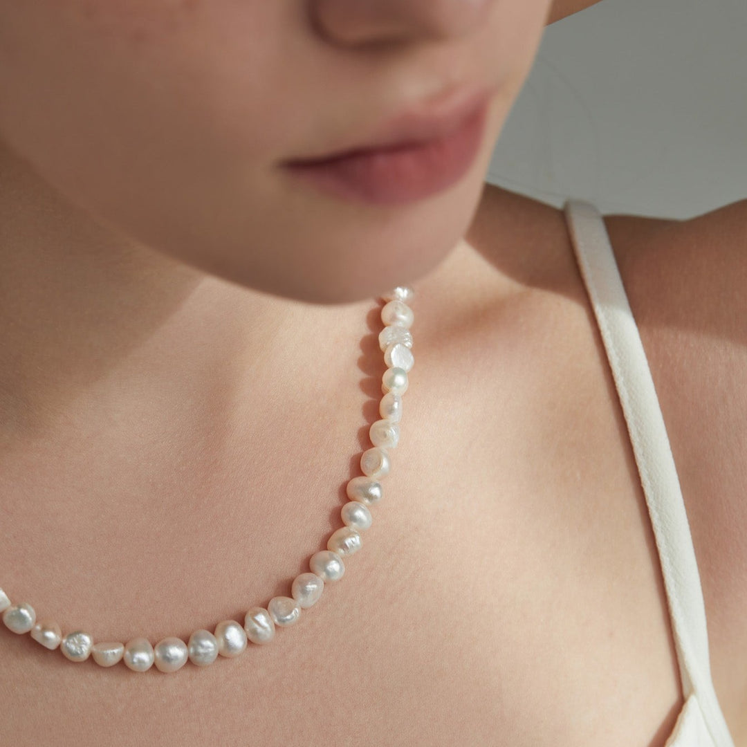 Jackie Essential Pearl Necklace