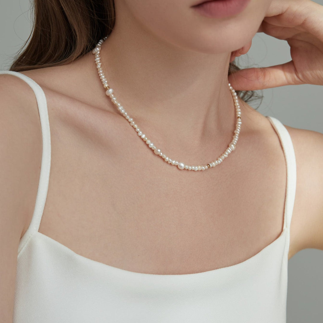 Emili Pearl Necklace