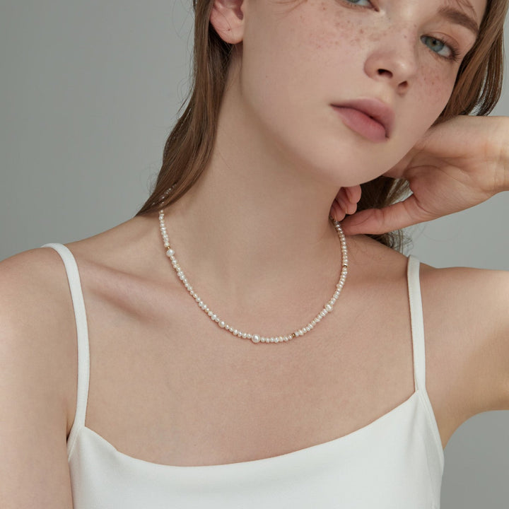 Emili Pearl Necklace