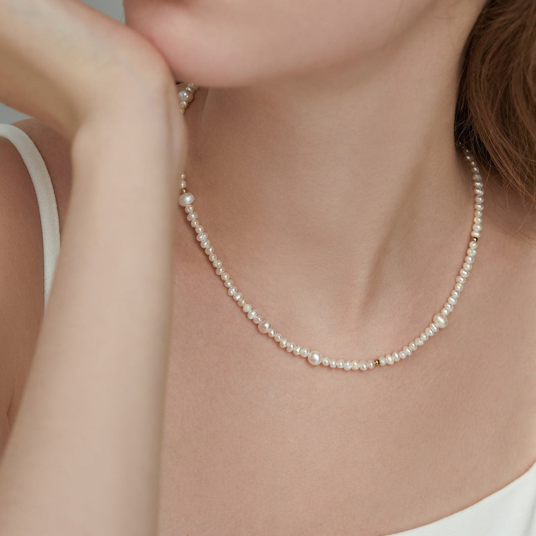 Emili Pearl Necklace