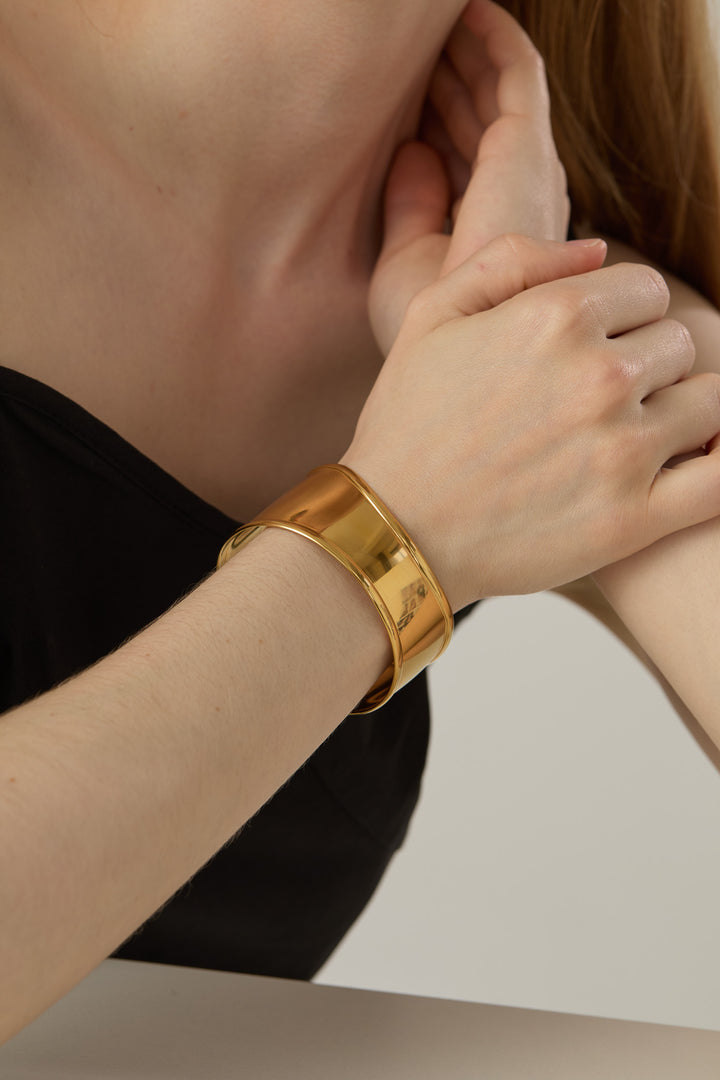 Alix Bangle Gold Bracelets