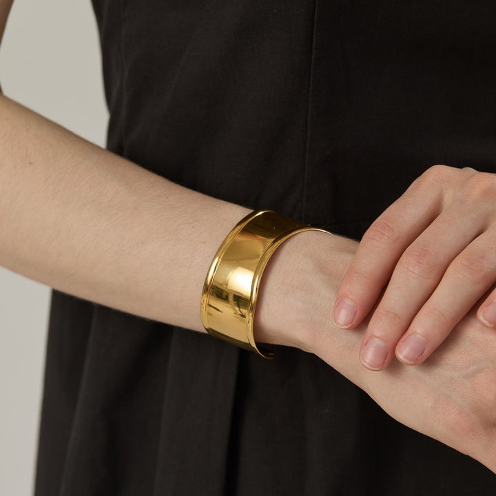 Alix Bangle Gold Bracelets